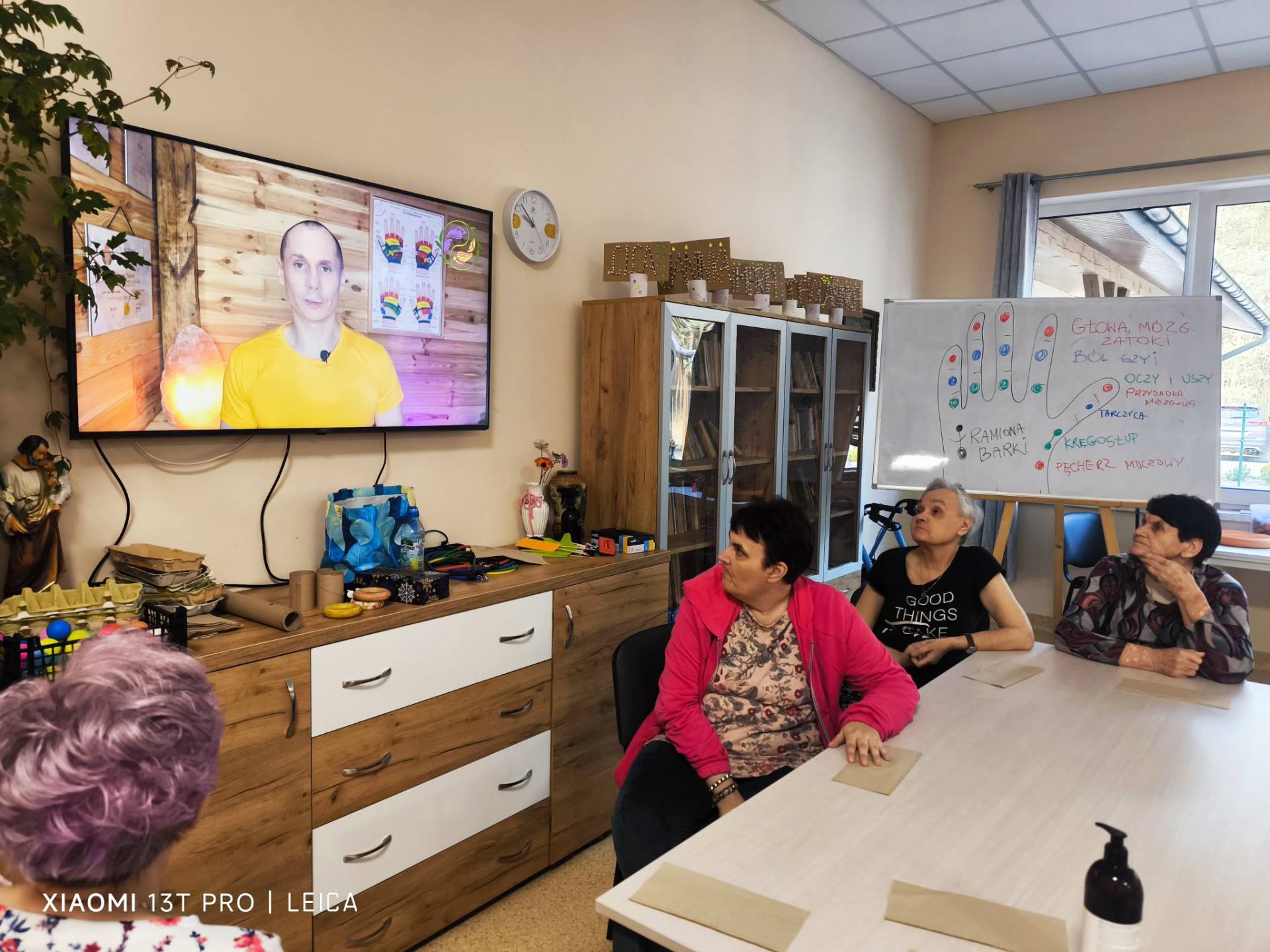 Prelekcja prozdrowotna — refleksoterapia dłoni